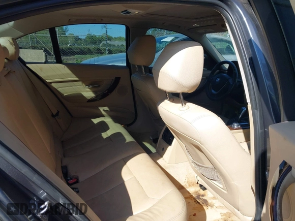 2013 BMW 3 Series ActiveHybrid 3 with VIN WBA3F9C5XDF484346, listed as a IAAI auction lot 41998341 with 145,271 mi miles. Bid and sale history available at carsss.com. Image 8.