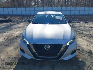 2020 Nissan Altima 2.5 SR with VIN 1N4BL4CV6LC166014, listed as a IAAI auction lot 41629564 with 195,681 mi miles. Bid and sale history available at carsss.com. Image 12.