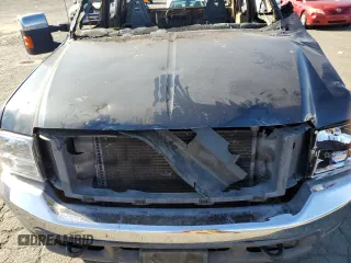 2000 Ford F-350 XL z VIN 1FTWW33F3YED40123, wystawiony jako Copart lot #79572484 z przebiegiem Nie podano mil oraz Nie do naprawy • Non repairable. Historia ofert i sprzedaży dostępna na DreamBid. Obrazek 11.