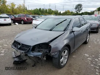 2008 Volkswagen Jetta SE z VIN 3VWRZ71K88M184258, wystawiony jako Copart lot #51010594 z przebiegiem 172 196 mil mil oraz Nie do naprawy • Non repairable. Historia ofert i sprzedaży dostępna na DreamBid. Obrazek 2.