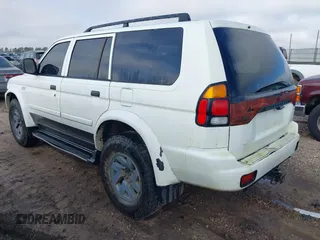 2001 Mitsubishi Montero Sport XLS with VIN JA4LS31H91P046295, listed as a IAAI auction lot 41475251 with 247,739 mi miles. Bid and sale history available at carsss.com. Image 3.