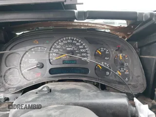 2004 Chevrolet Silverado 1500 Work Truck with VIN 1GCEC14XX4Z201304, listed as a IAAI auction lot 41462671 with 131,083 mi miles. Bid and sale history available at carsss.com. Image 7.