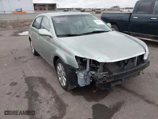 2006 Toyota Avalon XL with VIN 4T1BK36B96U159352, listed as a IAAI auction lot 41828327 with 233,158 mi miles. Bid and sale history available at carsss.com. Image 6.
