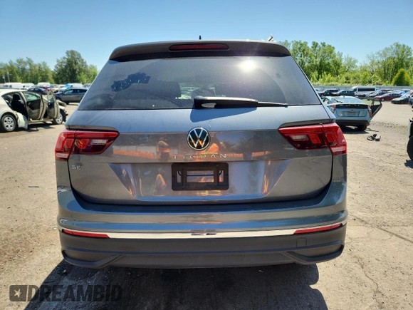 2024 Volkswagen Tiguan SE with VIN 3VV3B7AX9RM137493, listed as a Copart auction lot 58978735 with 13,771 mi miles and Non repairable. Bid and sale history available at DreamBid. Image 6.