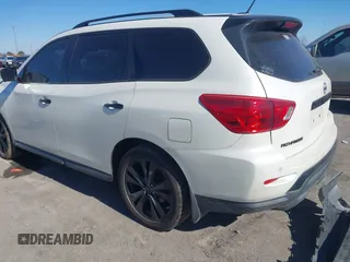 2018 Nissan Pathfinder SL with VIN 5N1DR2MN1JC632199, listed as a IAAI auction lot 41295669 with 174,477 mi miles. Bid and sale history available at carsss.com. Image 3.