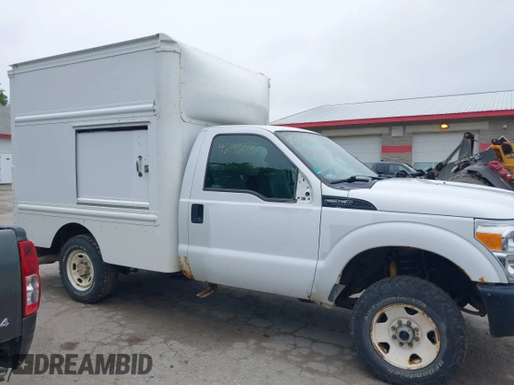 2015 Ford F-250 XL with VIN 1FDBF2B63FEA47602, listed as a IAAI auction lot 42412732 with 436,482 mi miles and . Bid and sale history available at DreamBid. Image 13.