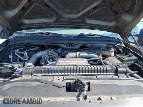 2005 Ford Excursion Limited z VIN 1FMNU42P25ED44334, wystawiony jako IAAI lot #42344600 z przebiegiem 171 512 mil mil oraz . Historia ofert i sprzedaży dostępna na DreamBid. Obrazek 10.