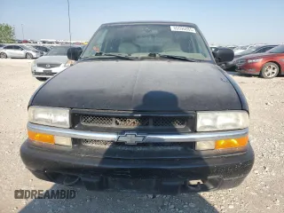 1999 Chevrolet Blazer Trailblazer z VIN 1GNDT13W2X2130625, wystawiony jako Copart lot #50596885 z przebiegiem 187 444 mil mil oraz Czysty tytuł • Clean title. Historia ofert i sprzedaży dostępna na DreamBid. Obrazek 5.