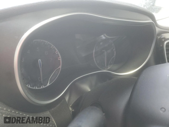 2020 Chrysler Pacifica Limited with VIN 2C4RC1GG8LR112501, listed as a Copart auction lot 55254925 with Not provided miles and Salvage title. Bid and sale history available at DreamBid. Image 9.