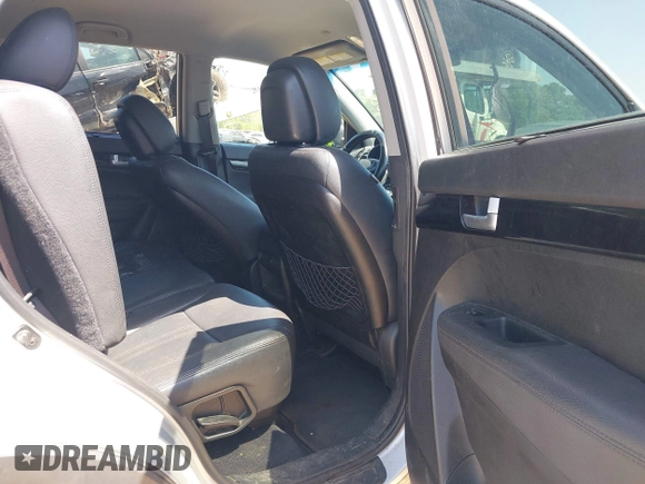 2014 Kia Sorento LX with VIN 5XYKTCA61EG496867, listed as a IAAI auction lot 41929686 with 202,460 mi miles. Bid and sale history available at carsss.com. Image 8.