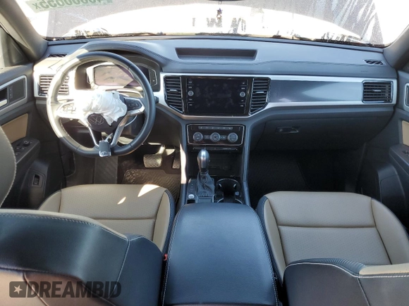 2023 Volkswagen Atlas SE z VIN 1V2JE2CA7PC201035, wystawiony jako Copart lot #46666655 z przebiegiem 28 193 mil mil oraz Szkoda całkowita • Salvage title. Historia ofert i sprzedaży dostępna na DreamBid. Obrazek 8.