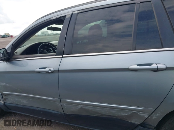 2005 Chrysler Pacifica Touring with VIN 2C4GM68495R663934, listed as a IAAI auction lot 42122031 with 195,169 mi miles and . Bid and sale history available at DreamBid. Image 13.