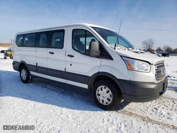 2015 Ford Transit Wagon XL with VIN 1FBZX2ZM1FKA72248, listed as a Copart auction lot 41748545 with 195,109 mi miles and Clean Title. Bid and sale history available at carsss.com. Image 4.