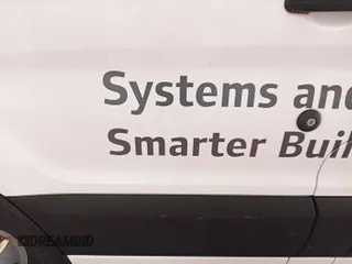 2020 Ford Transit z VIN 1FTBR1YG6LKA35821, wystawiony jako IAAI lot #42727394 z przebiegiem 86 896 mil mil oraz . Historia ofert i sprzedaży dostępna na DreamBid. Obrazek 16.