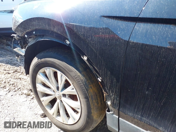 2020 Volkswagen Tiguan S with VIN 3VV0B7AXXLM080652, listed as a IAAI auction lot 41379678 with 46,330 mi miles and . Bid and sale history available at DreamBid. Image 17.