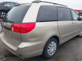 2008 Toyota Sienna CE z VIN 5TDZK23C88S141135, wystawiony jako IAAI lot #42272852 z przebiegiem 241 336 mil mil oraz . Historia ofert i sprzedaży dostępna na DreamBid. Obrazek 15.