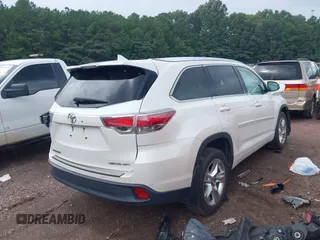 2016 Toyota Highlander Limited with VIN 5TDDKRFH2GS353523, listed as a IAAI auction lot 42440458 with 149,977 mi miles and . Bid and sale history available at DreamBid. Image 4.