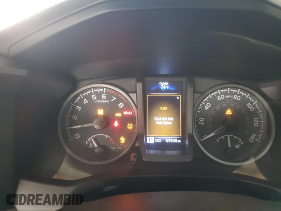 2020 Toyota Tacoma SR5 z VIN 5TFCZ5AN0LX229364, wystawiony jako Copart lot #55695505 z przebiegiem 69 908 mil mil oraz Szkoda całkowita • Salvage title. Historia ofert i sprzedaży dostępna na DreamBid. Obrazek 9.