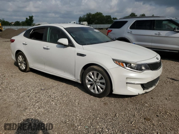 2017 Kia Optima LX z VIN 5XXGT4L34HG139643, wystawiony jako Copart lot #54663845 z przebiegiem 188 053 mil mil oraz Szkoda całkowita • Salvage title. Historia ofert i sprzedaży dostępna na DreamBid. Obrazek 4.