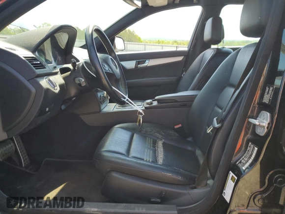 2008 Mercedes-Benz C 300 Sport с VIN WDDGF54X38R014120, выставлен на аукционе Copart как лот 56122985 с пробегом 182 099 миль миль и Списание • Salvage title. История ставок и продаж доступна на DreamBid. Изображение 7.
