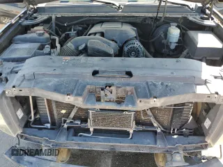 2011 Chevrolet Avalanche LS with VIN 3GNMCEE02BG308257, listed as a Copart auction lot 70853554 with 333,445 mi miles and Salvage Title. Bid and sale history available at carsss.com. Image 11.