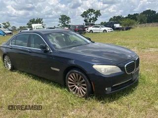 2012 BMW 7 Series 750Li xDrive с VIN WBAKC8C59CC437999, выставлен на аукционе Copart как лот 56391955 с пробегом 145 420 миль миль и Чистый • Clean title. История ставок и продаж доступна на DreamBid. Изображение 1.