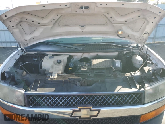 2005 Chevrolet Express Passenger with VIN 1GNFG15T051173153, listed as a Copart auction lot 55385315 with 221,174 mi miles and Clean title. Bid and sale history available at DreamBid. Image 12.