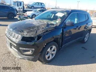 2018 Jeep Compass Latitude with VIN 3C4NJCBB8JT495426, listed as a IAAI auction lot 41527461 with 197,244 mi miles. Bid and sale history available at carsss.com. Image 2.