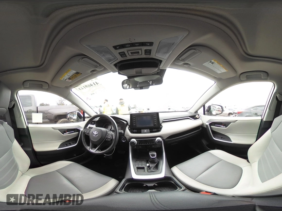 2019 Toyota RAV4 XLE Premium with VIN JTMA1RFV9KD513395, listed as a IAAI auction lot 41469143 with 28,406 mi miles. Bid and sale history available at carsss.com. Image 24.