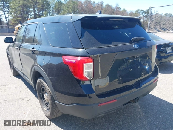 2021 Ford Police Interceptor Utility z VIN 1FM5K8ABXMGA33790, wystawiony jako IAAI lot #42065493 z przebiegiem 52 296 mil mil oraz . Historia ofert i sprzedaży dostępna na DreamBid. Obrazek 3.
