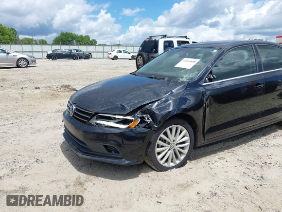 2015 Volkswagen Jetta SE with VIN 3VWD07AJ7FM313101, listed as a IAAI auction lot 42524898 with 207,725 mi miles and . Bid and sale history available at DreamBid. Image 6.
