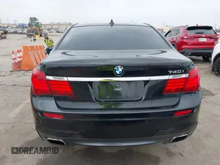 2015 BMW 7 Series 740i with VIN WBAYA6C54FG273188, listed as a IAAI auction lot 42563572 with 70,675 mi miles and . Bid and sale history available at DreamBid. Image 17.