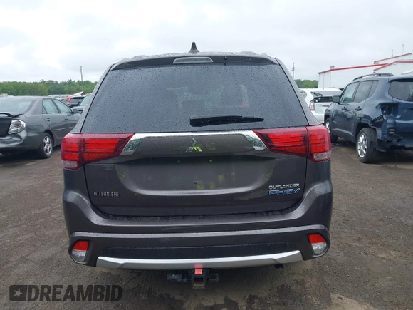 2018 Mitsubishi Outlander SEL with VIN JA4J24A52JZ042127, listed as a IAAI auction lot 42160276 with 106,789 mi miles and . Bid and sale history available at DreamBid. Image 16.