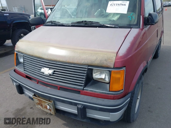 1994 Chevrolet Astro with VIN 1GNEL19W5RB176819, listed as a IAAI auction lot 42116566 with 179,027 mi miles. Bid and sale history available at carsss.com. Image 6.