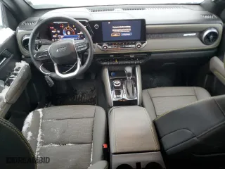 2024 Chevrolet Colorado 4WD ZR2 with VIN 1GCPTFEK9R1145273, listed as a Copart auction lot 43999875 with 8,375 mi miles and Salvage Title. Bid and sale history available at carsss.com. Image 8.