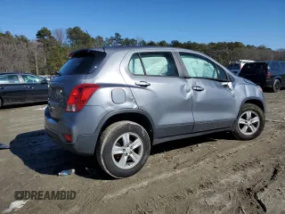 2020 Chevrolet Trax LS with VIN 3GNCJNSB2LL149563, listed as a Copart auction lot 44958245 with 91,618 mi miles and Salvage Title. Bid and sale history available at carsss.com. Image 3.