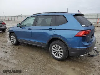 2018 Volkswagen Tiguan S with VIN 3VV1B7AX4JM098016, listed as a Copart auction lot 46230155 with 210,440 mi miles and Salvage Title. Bid and sale history available at carsss.com. Image 2.