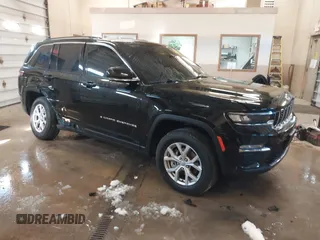 2022 Jeep Grand Cherokee Limited z VIN 1C4RJHBG9N8521577, wystawiony jako IAAI lot #41869992 z przebiegiem 28 095 mil mil oraz . Historia ofert i sprzedaży dostępna na DreamBid. Obrazek 1.