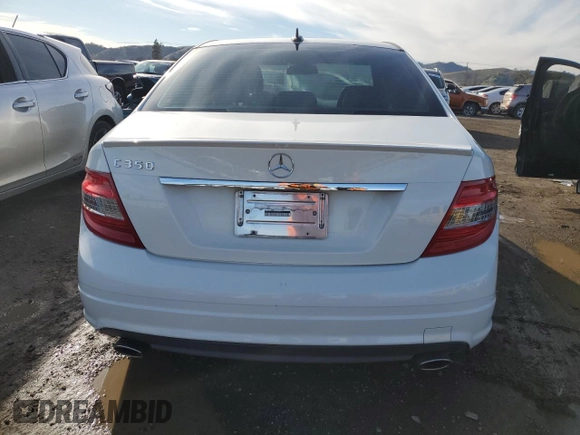 2010 Mercedes-Benz C 350 Sport с VIN WDDGF5GB6AR088816, выставлен на аукционе Copart как лот 86404744 с пробегом 96 571 миль миль и Списание • Salvage title. История ставок и продаж доступна на DreamBid. Изображение 6.