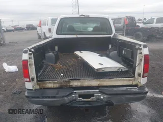 1999 Ford F-350 XL с VIN 1FTSW30F3XED77481, выставлен на аукционе IAAI как лот 41465113 с пробегом 204 086 миль миль и . История ставок и продаж доступна на DreamBid. Изображение 19.