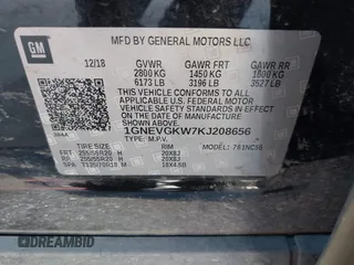 2019 Chevrolet Traverse LT Cloth z VIN 1GNEVGKW7KJ208656, wystawiony jako IAAI lot #42373422 z przebiegiem 132 863 mil mil oraz . Historia ofert i sprzedaży dostępna na DreamBid. Obrazek 9.