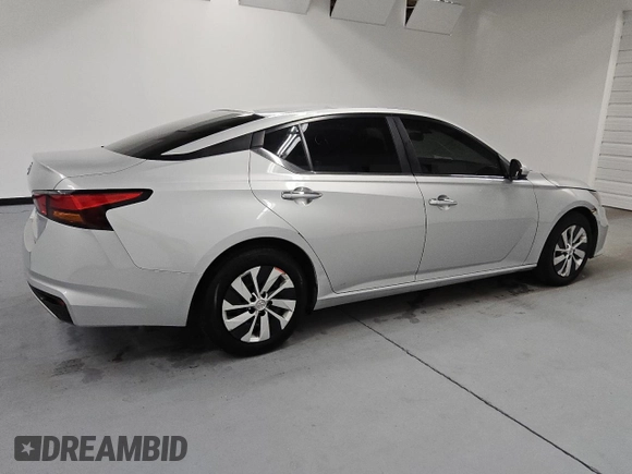 2022 Nissan Altima S with VIN 1N4BL4BV4NN321166, listed as a Copart auction lot 57902915 with 98,817 mi miles and Clean title. Bid and sale history available at DreamBid. Image 3.