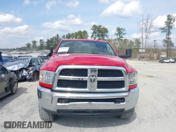 2017 Ram 2500 Tradesman z VIN 3C6UR5CJ0HG693742, wystawiony jako IAAI lot #41802810 z przebiegiem 112 288 mil mil oraz . Historia ofert i sprzedaży dostępna na DreamBid. Obrazek 12.