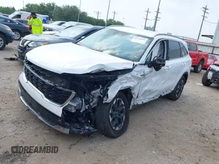2024 Kia Sorento S z VIN 5XYRLDJC9RG292270, wystawiony jako IAAI lot #42316441 z przebiegiem 25 657 mil mil oraz . Historia ofert i sprzedaży dostępna na DreamBid. Obrazek 17.