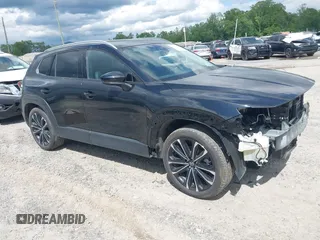 2024 Mazda CX-50 S Premium Plus z VIN 7MMVABEM3RN168676, wystawiony jako IAAI lot #42181408 z przebiegiem 21 792 mil mil oraz . Historia ofert i sprzedaży dostępna na DreamBid. Obrazek 1.
