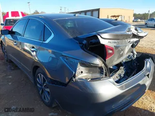 2018 Nissan Altima 2.5 SL with VIN 1N4AL3AP1JC270966, listed as a IAAI auction lot 41331808 with 130,846 mi miles. Bid and sale history available at carsss.com. Image 3.