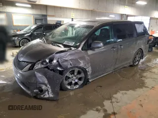 2011 Toyota Sienna SE with VIN 5TDXK3DC4BS119068, listed as a Copart auction lot 45960275 with 73,252 mi miles and Salvage Title. Bid and sale history available at carsss.com. Image 1.