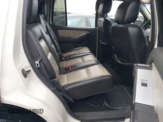 2008 Ford Explorer XLT with VIN 1FMEU63848UA58899, listed as a IAAI auction lot 42465422 with 205,889 mi miles and . Bid and sale history available at DreamBid. Image 8.