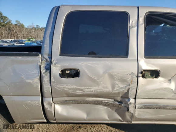2005 Chevrolet Silverado 1500 Z71 with VIN 2GCEK13T451173169, listed as a Copart auction lot 84672804 with 152,620 mi miles and Salvage Title. Bid and sale history available at carsss.com. Image 10.