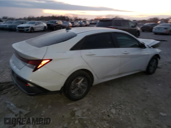 2024 Hyundai Elantra SE with VIN KMHLL4DG6RU843446, listed as a Copart auction lot 44103865 with 9,672 mi miles and Clean Title. Bid and sale history available at DreamBid. Image 3.